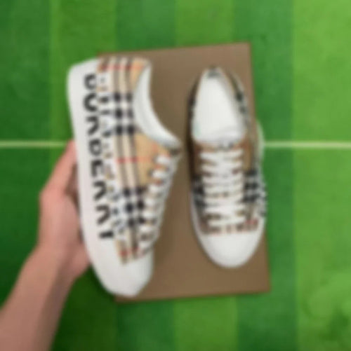 BUR - Low Top Sneakers